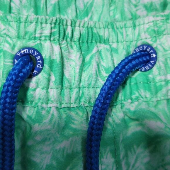 Vineyard Vines Chappy Swim Trunks Mens Size XXL 2XL Mesh Brief Palm Tropical GUC - Picture 15 of 15